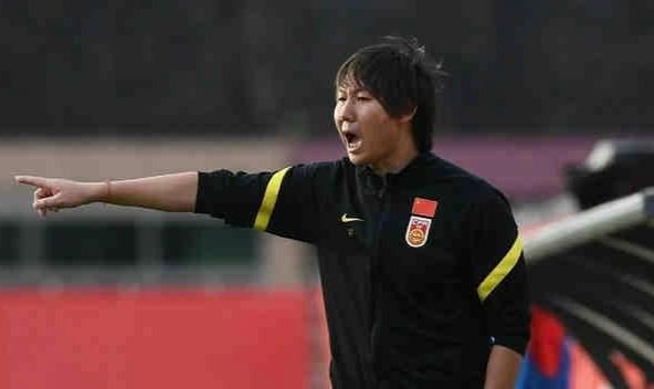不能说儿子考不好,就不要了!续约至2026年国足主教练李铁如是说休闲区蓝鸢梦想 - Www.slyday.coM