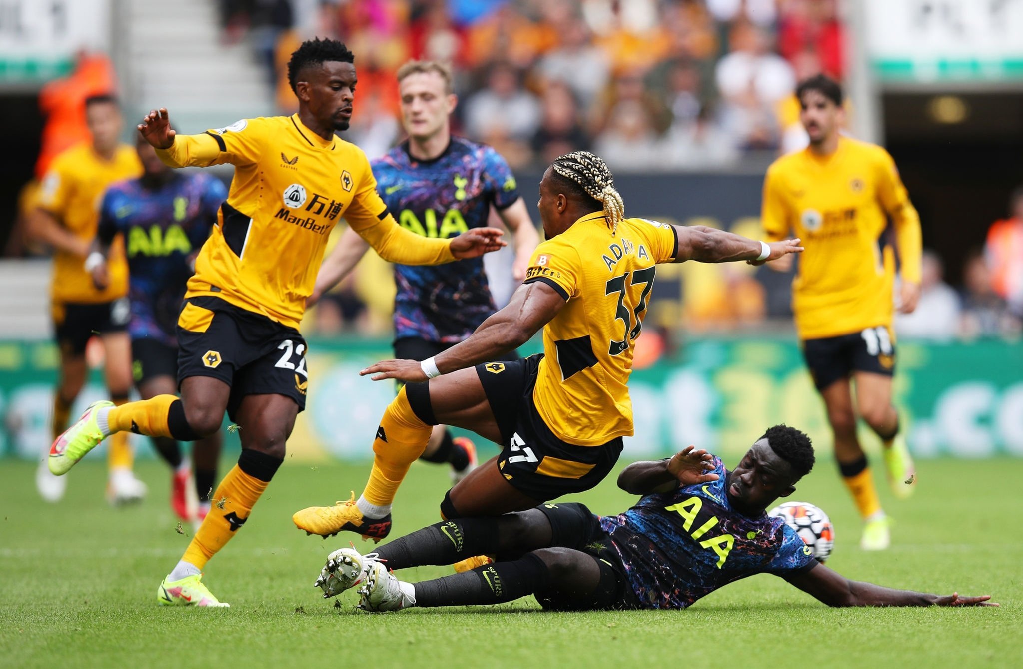 英超-阿里点射建功 凯恩上演赛季首秀 热刺1-0狼队迎开局两连胜