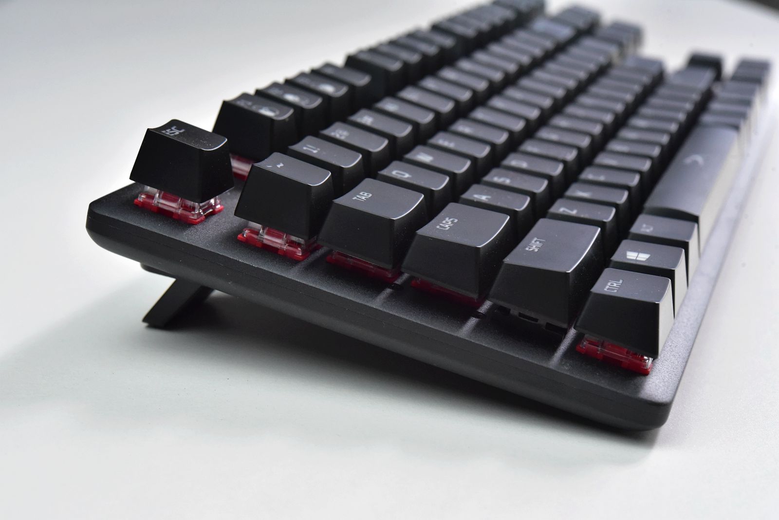 极度未知起源87键火轴机械键盘上手轻便不轻薄