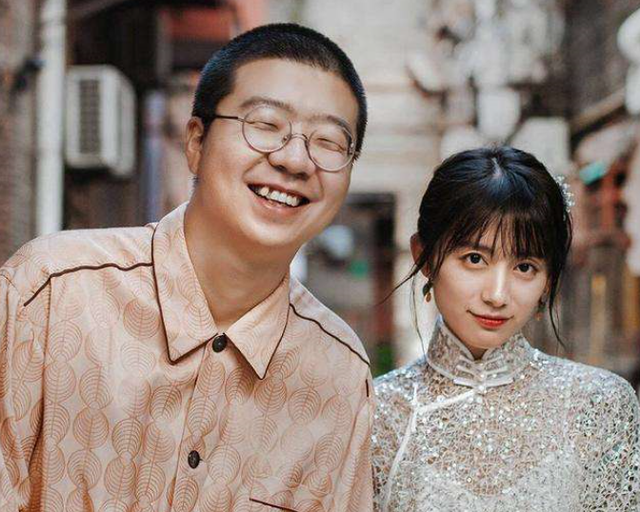 人间不值得，结婚三年就离婚，李诞与黑尾酱之间怎么了？休闲区蓝鸢梦想 - Www.slyday.coM