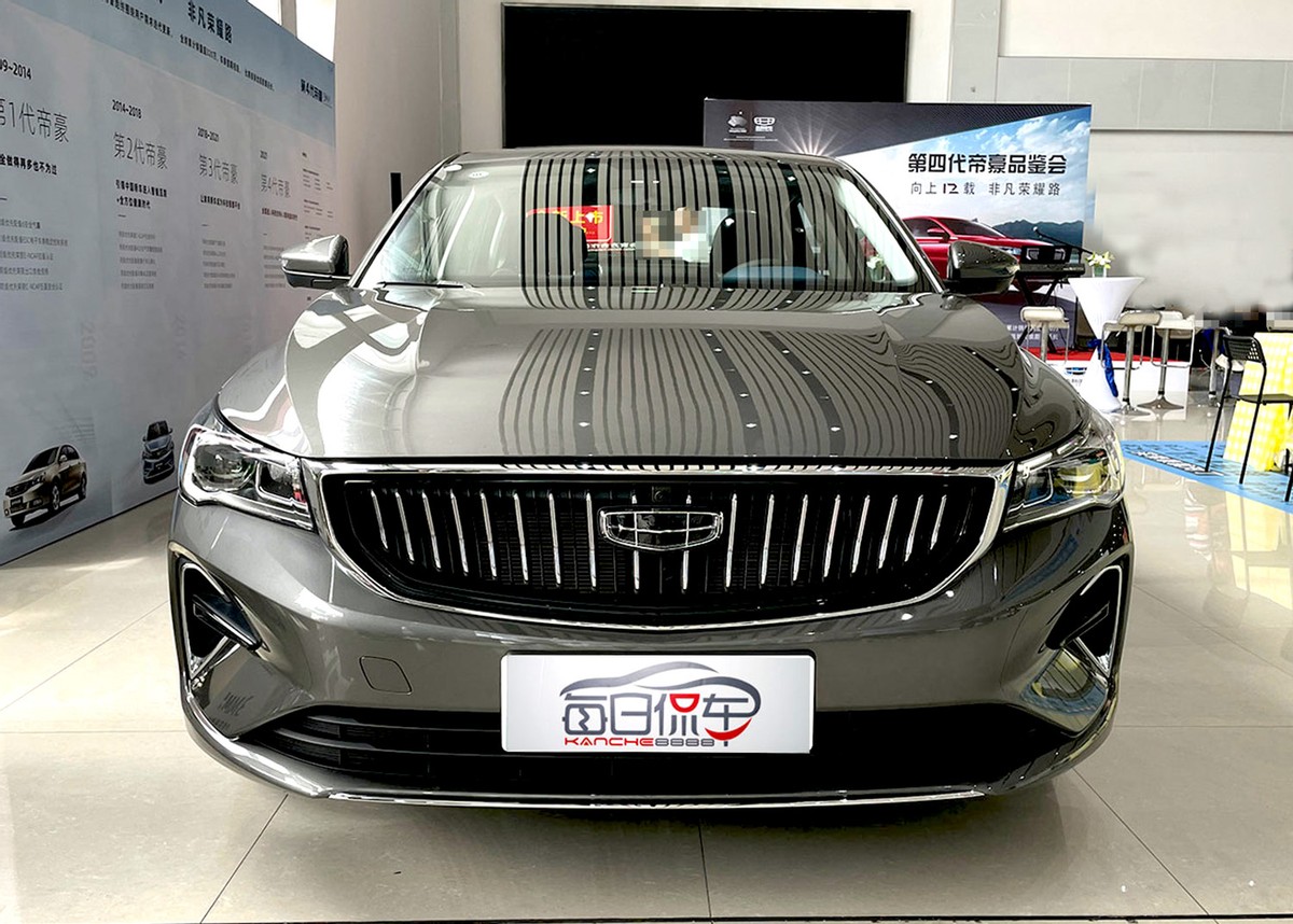 增加宽度提升空间bma架构电子系统更先进第四代吉利帝豪实拍