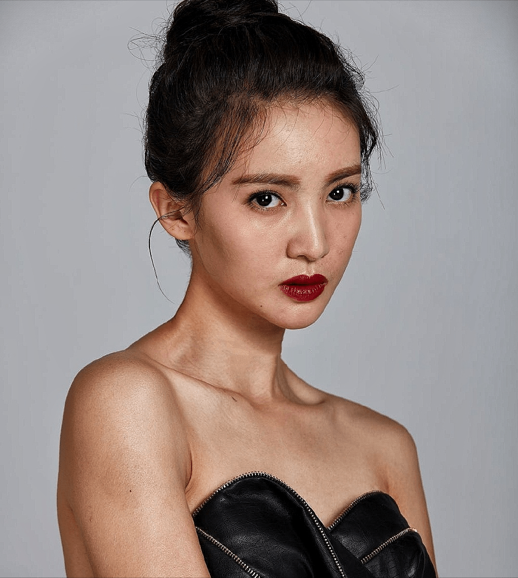 真实!明星大量未修图曝光,热巴毛孔闭口一堆,杨幂皮肤松垮