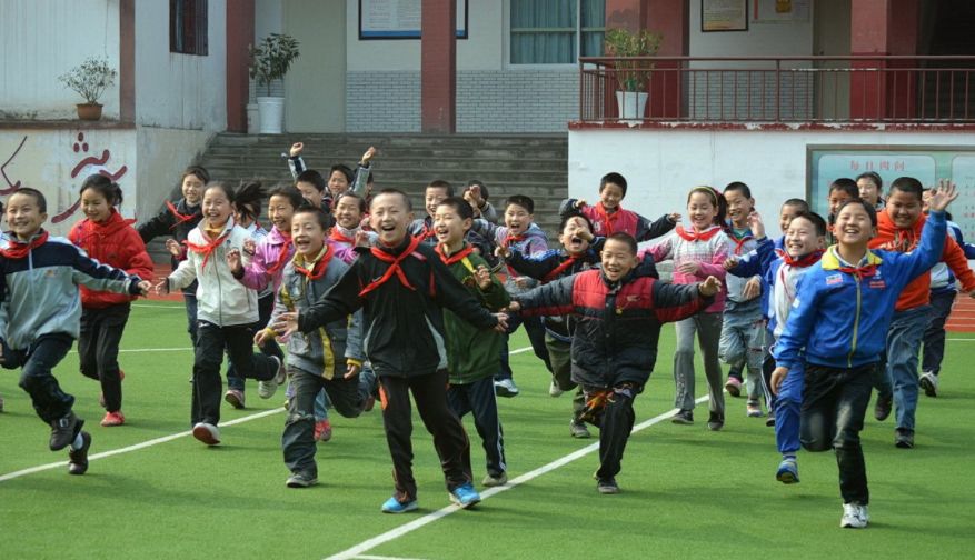 教育部发文,不得在校内设置小卖部,学生课间的快乐又少了休闲区蓝鸢梦想 - Www.slyday.coM
