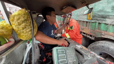 丈夫遇车祸接到孕妻电话，一句话泪目：先有好丈夫，才有好妻子休闲区蓝鸢梦想 - Www.slyday.coM