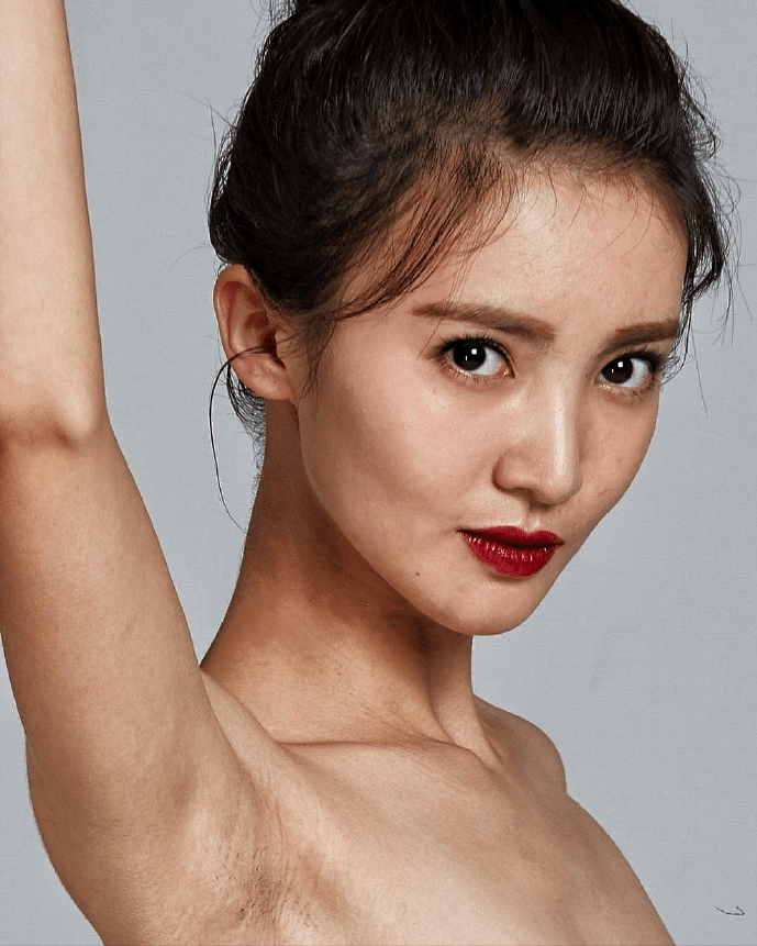 真实!明星大量未修图曝光,热巴毛孔闭口一堆,杨幂皮肤松垮