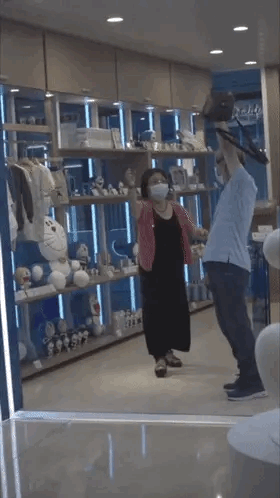 丈夫遇车祸接到孕妻电话，一句话泪目：先有好丈夫，才有好妻子休闲区蓝鸢梦想 - Www.slyday.coM