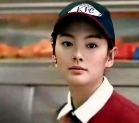 两次离婚，为男人与“娘家”翻脸，“星女郎”如此恋爱脑值得吗？休闲区蓝鸢梦想 - Www.slyday.coM