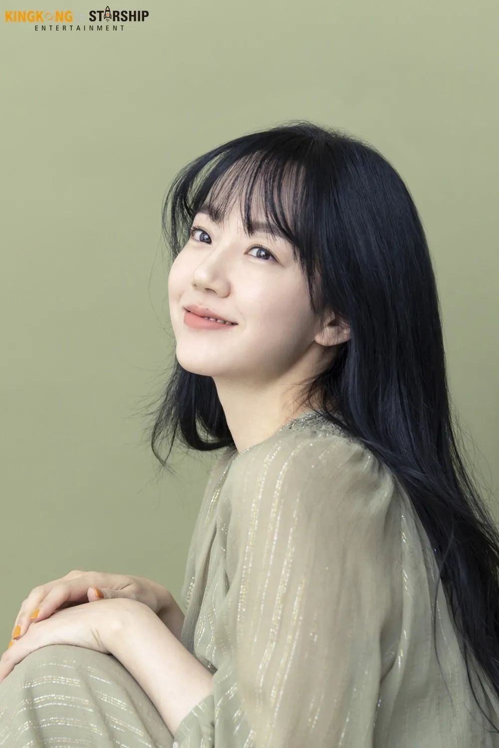 时间并不能包治百病, 武赫去世一年后, 宋恩彩在武赫大叔墓前殉情