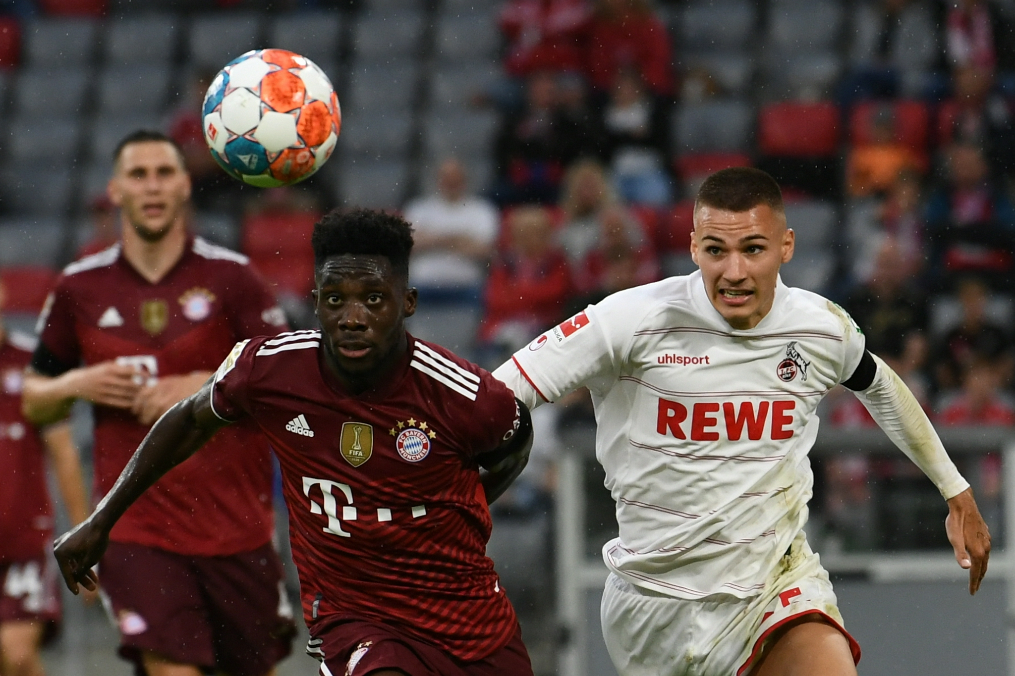 足球德甲联赛拜仁胜科隆