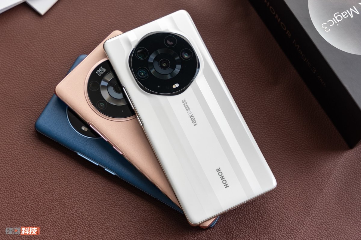 8月12日荣耀新品发布会上,荣耀推出了 magic3 系列旗舰手机,除了magic