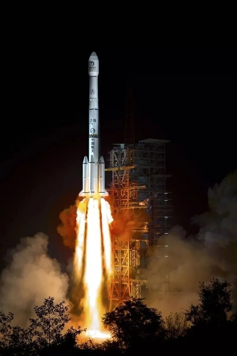 嫦娥三号卫星发射.郭建良 摄