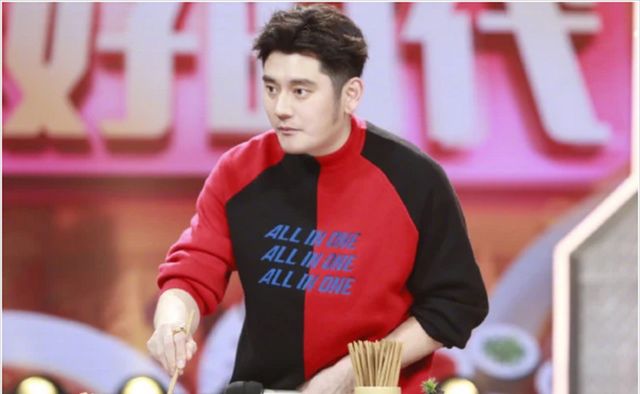 钱枫被举报性侵?女方晒监控和聊天截图,曾多次崩溃想自杀休闲区蓝鸢梦想 - Www.slyday.coM 钱枫被举报性侵?女方晒监控和聊天截图,曾多次崩溃想自杀休闲区蓝鸢梦想 - Www.slyday.coM