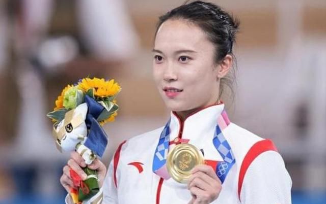 质量堪忧!体操冠军的东京奥运会金牌居然掉皮,在社交平台上求救休闲区蓝鸢梦想 - Www.slyday.coM 质量堪忧!体操冠军的东京奥运会金牌居然掉皮,在社交平台上求救休闲区蓝鸢梦想 - Www.slyday.coM