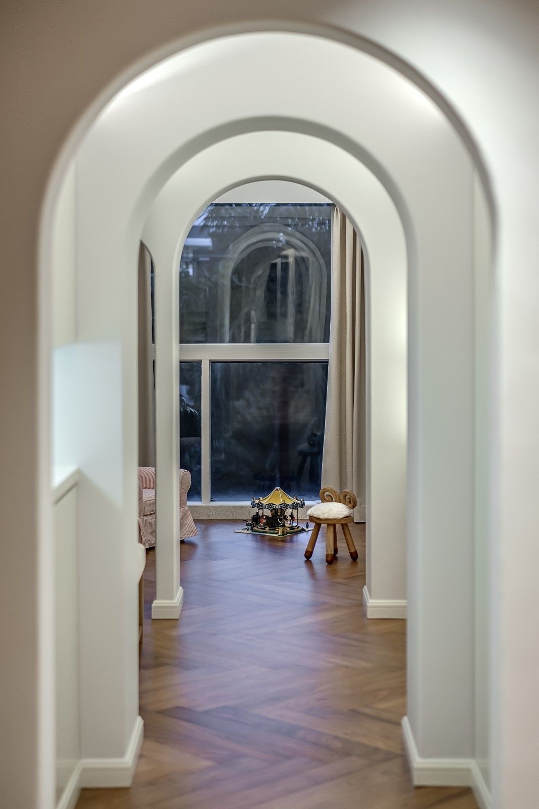 爆改170平的四居室拱形门洞镂空设计瞬间提升家里的舒适感