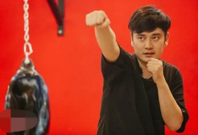 钱枫被曝涉嫌性侵后拒回亲友信息，新节目被临时换人，工作已暂停休闲区蓝鸢梦想 - Www.slyday.coM