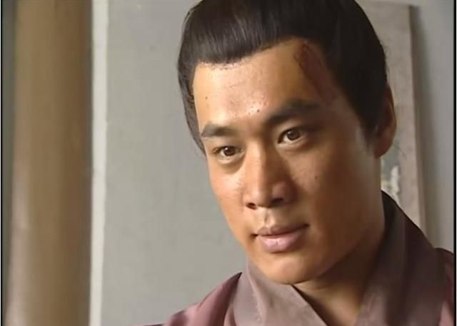 有多少人把饰演董耀的谭凯认成了演武松和武副检察长的丁海峰.