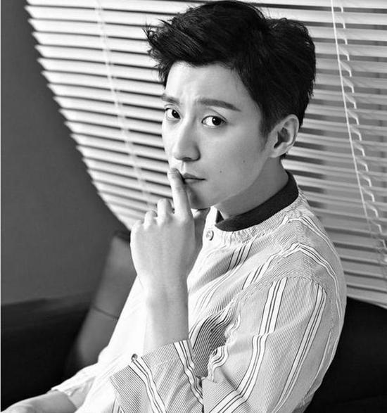 令大家倍感惋惜于家中自杀去世演员兼歌手乔任梁因抑郁症娱乐圈传来一