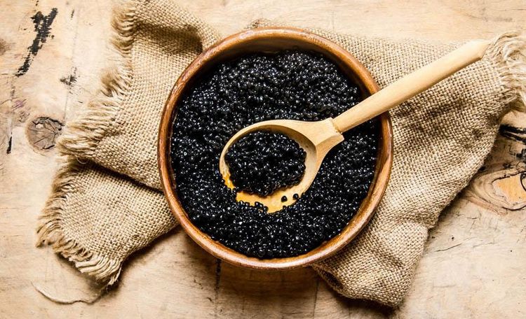 看完做法才知道昂贵是有原因的|鱼子酱|鲟鳇鱼|鱼卵_新浪新闻