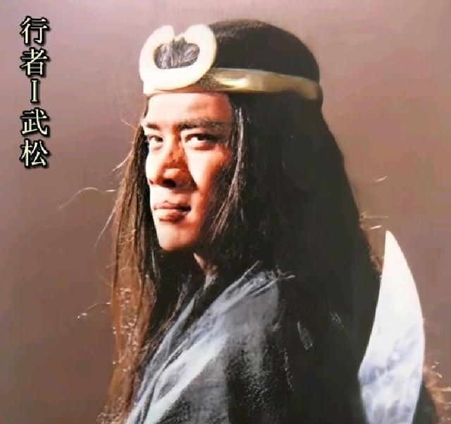 谭凯虽不是武松,却是正宗的山东爷们,1972年出生于山东省青岛市,和