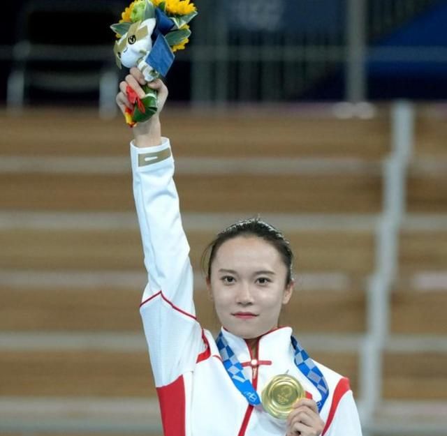 质量堪忧!体操冠军的东京奥运会金牌居然掉皮,在社交平台上求救休闲区蓝鸢梦想 - Www.slyday.coM 质量堪忧!体操冠军的东京奥运会金牌居然掉皮,在社交平台上求救休闲区蓝鸢梦想 - Www.slyday.coM