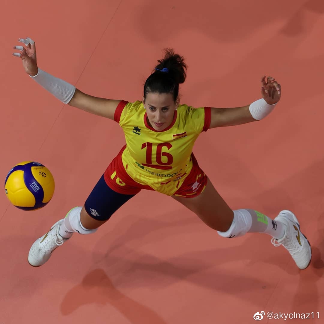 2021年女排欧锦赛小组赛b组,波兰3-0西班牙(25-15 25-15 25-8)