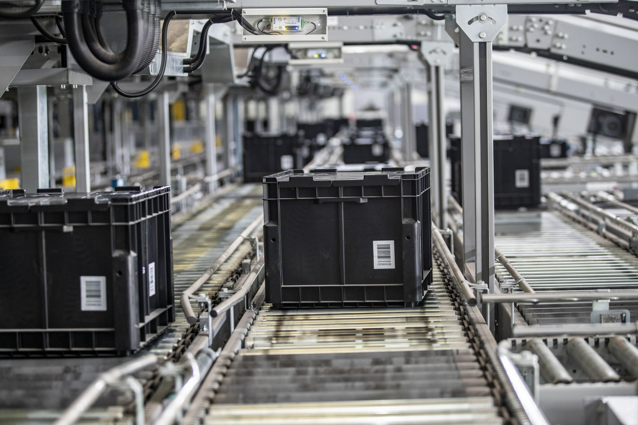 商业化车路协同智慧物流系统在渝投入商业试运行