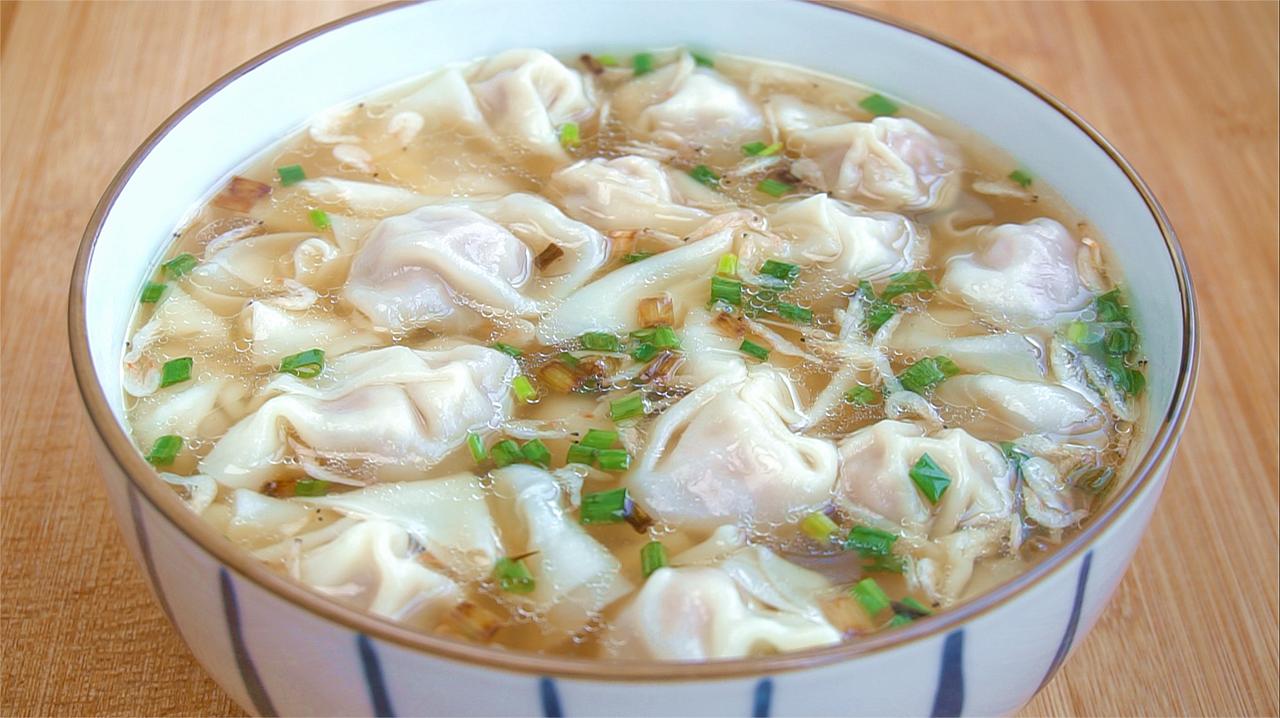 鲜肉馄饨好吃关键在于调馅,详细做法告诉你,肉嫩汤鲜百吃不厌