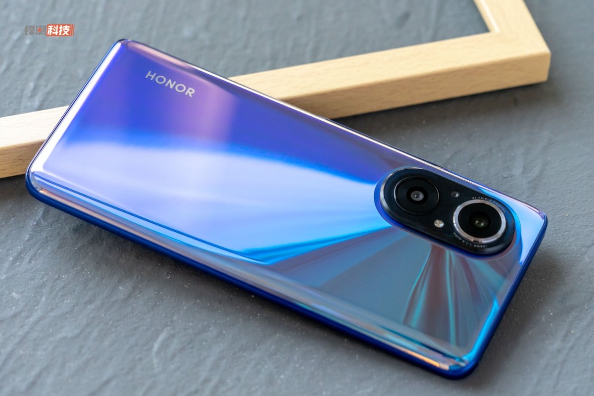 荣耀50se评测边框最窄的lcd屏实际体验到底怎样