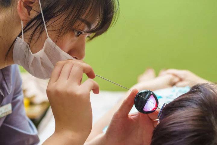 掏耳朵掏出大生意采耳成保健休闲业增长最快品类之一