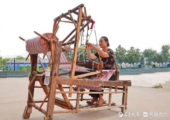 见过吗?老式织布机