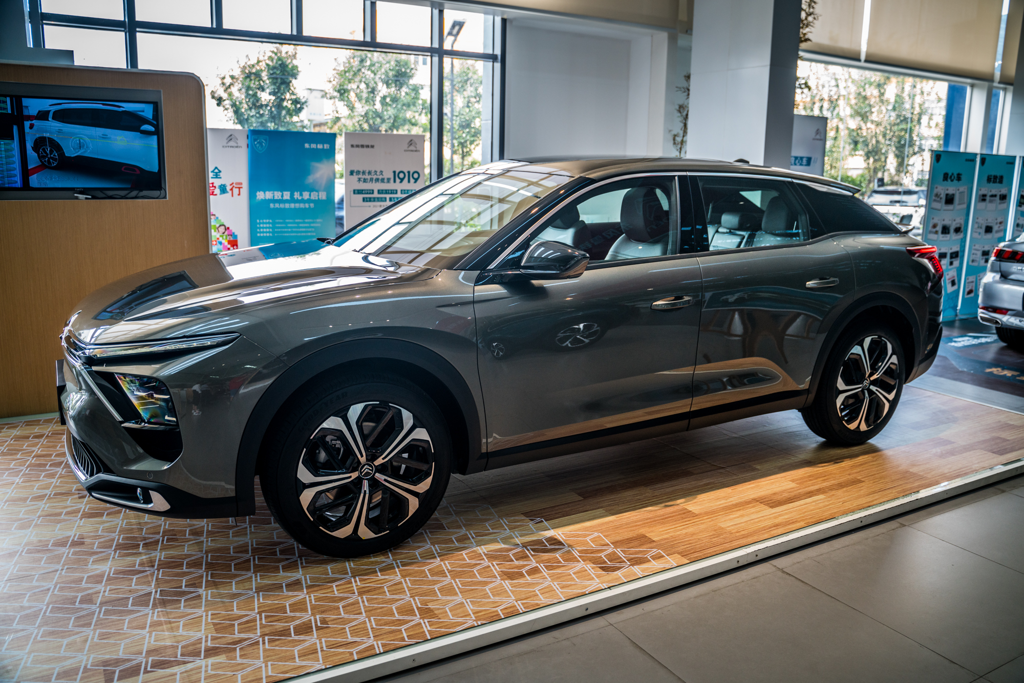 静态评测东风雪铁龙c5x让法国人认真的凡尔赛实力如何