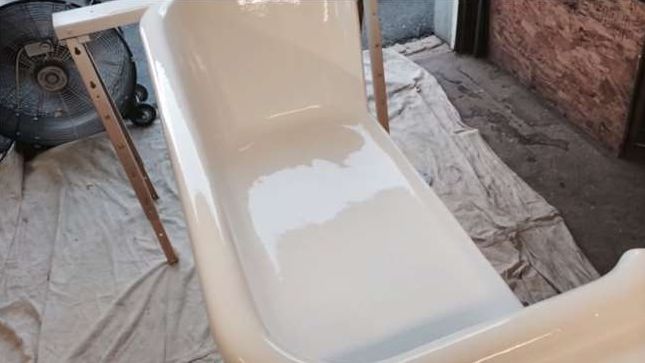 男子将这个浴缸捡回家遭到工友的嘲笑，后来却让人无话可说！休闲区蓝鸢梦想 - Www.slyday.coM