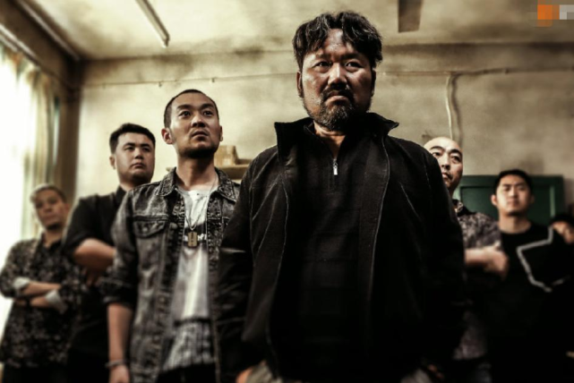 许多网友对此感到意外,在悼念王从懿的同时,也有网友