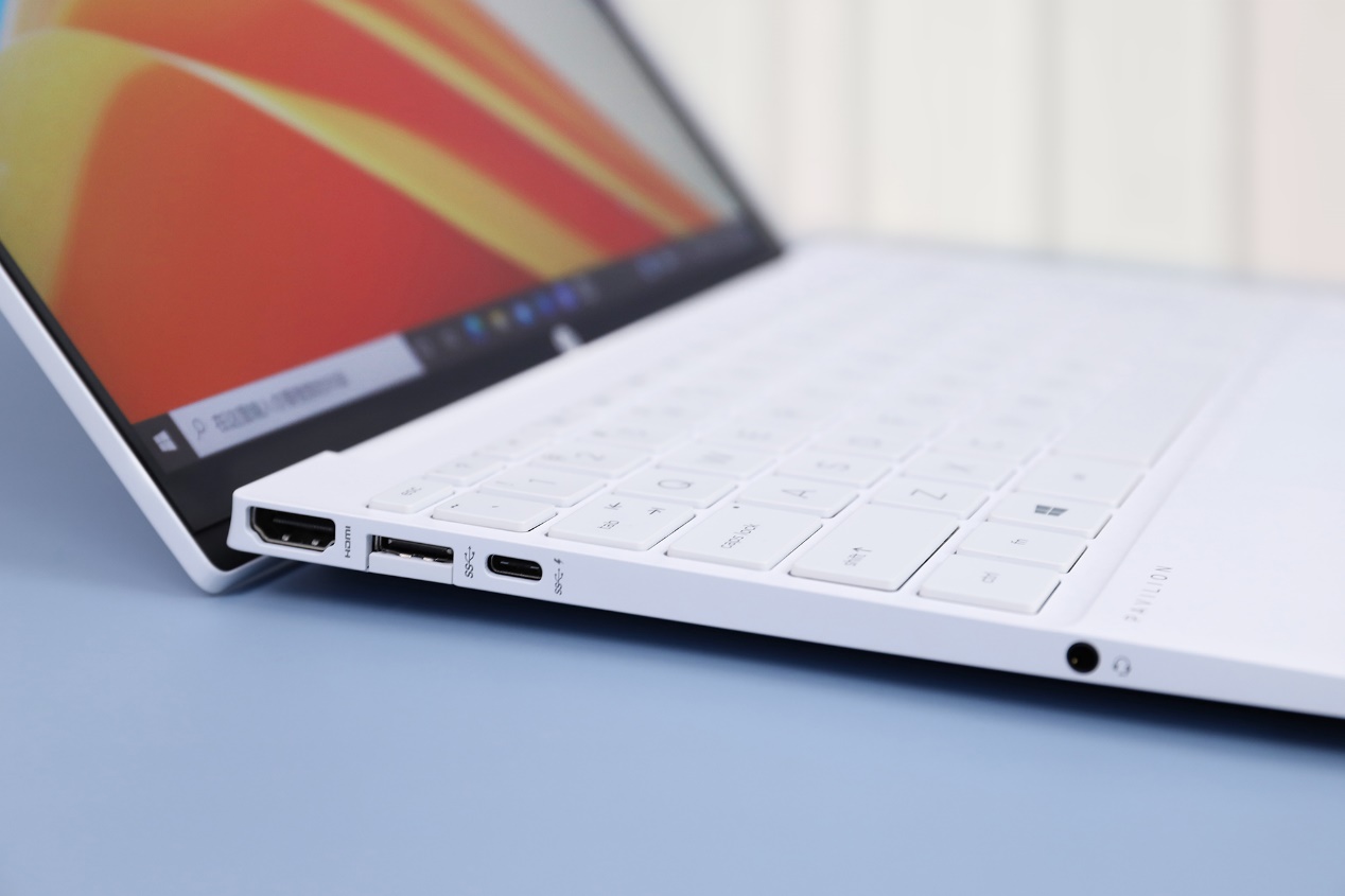 轻至960g,高清又高颜 惠普星13 air轻薄本 锐龙版图赏__财经头条