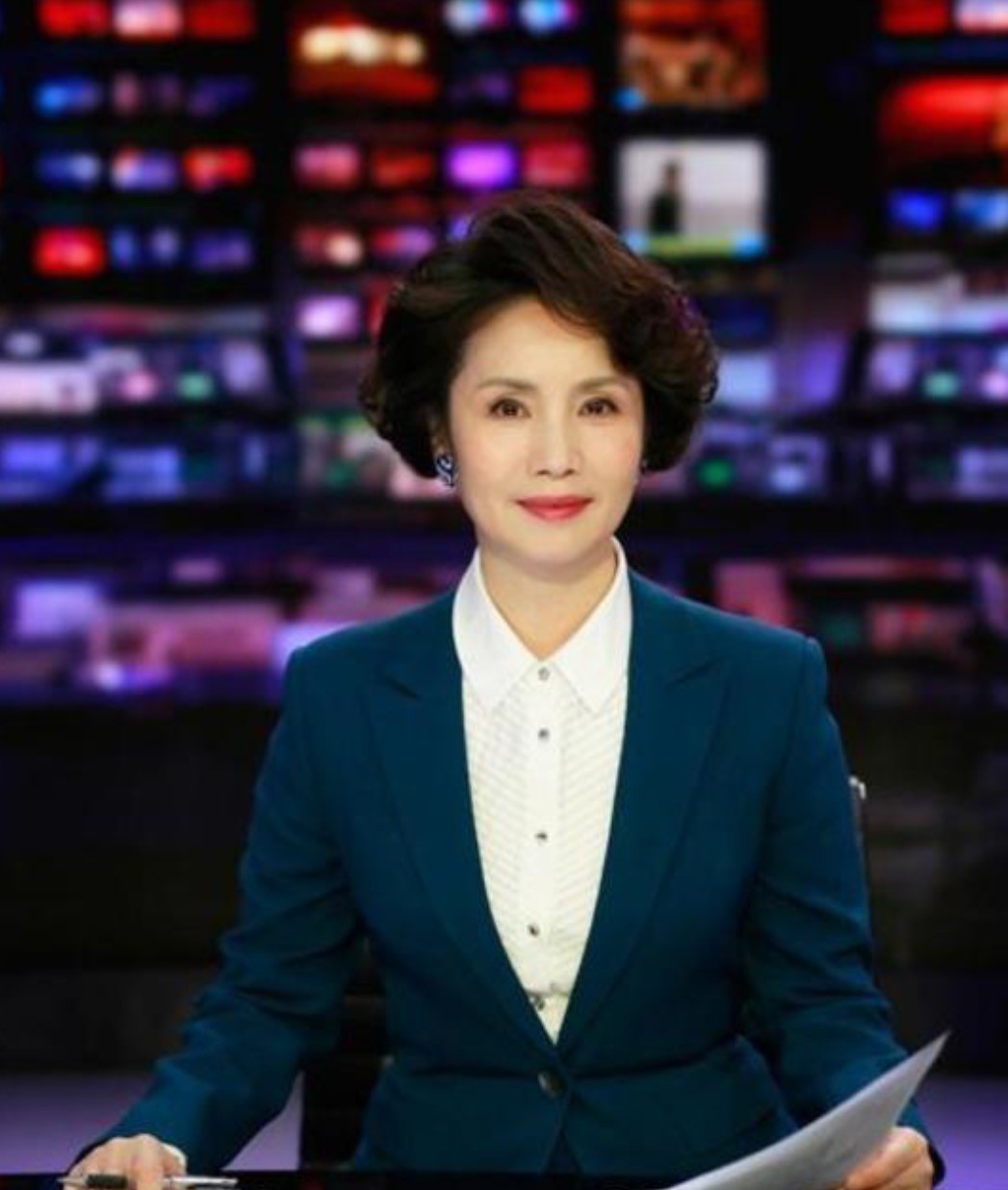 央视名嘴徐俐发文宣告退休29年职业生涯无差评60岁仍坚持上岗