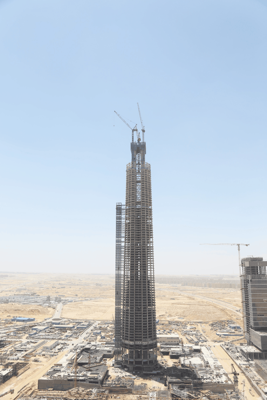 非洲第一高楼埃及新行政首都cbd项目标志塔钢结构封顶