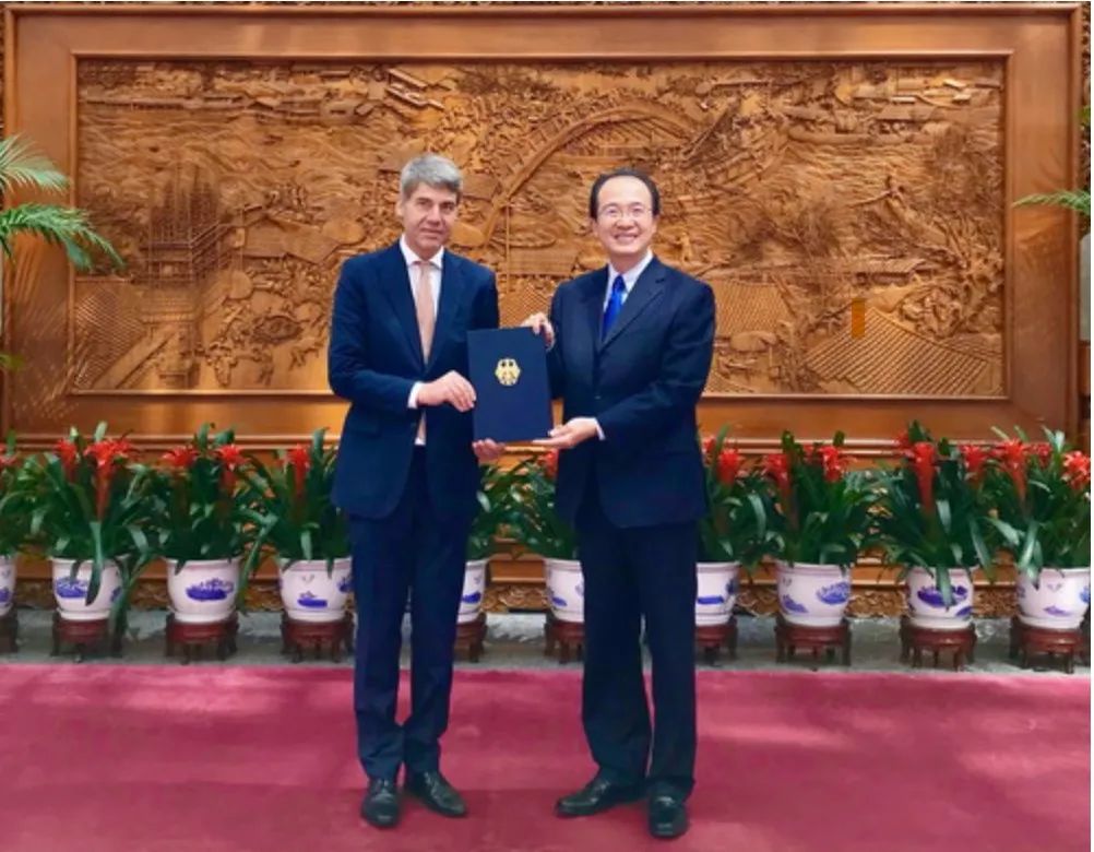 前任德国驻华大使葛策(clemens von goetze)于2018年9月6日就任,据