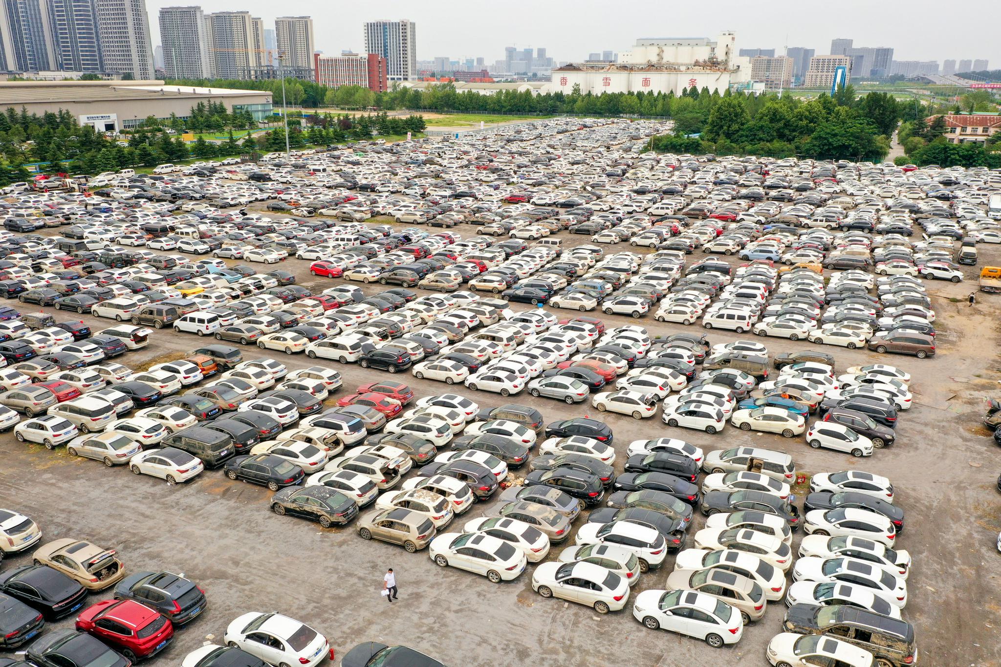 因汛情致车辆报废的郑州车主可申领购车补贴:最高1.5万元