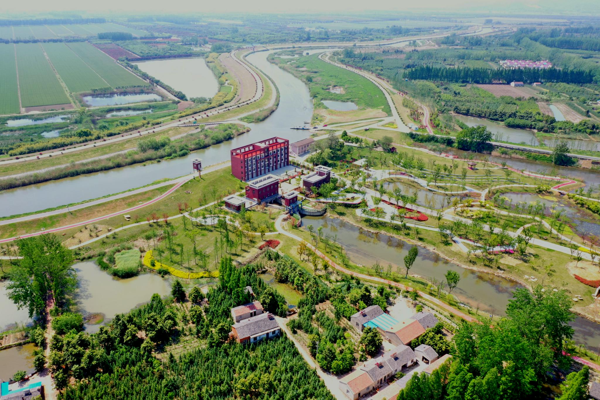 "葛文杰没想到,几年前离滁州市中心较远的乌江镇,如今随着浦口—南谯