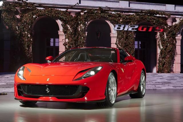 红色涂装,跃马外观,法拉利812 gts图片