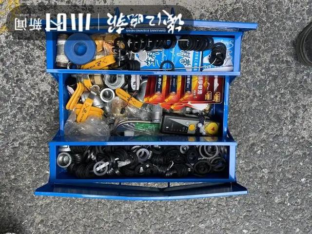 熟悉300多个小区，忙起来根本顾不上吃饭！他说：这工作，就是要抢时间休闲区蓝鸢梦想 - Www.slyday.coM