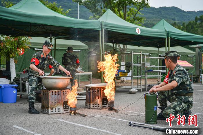 直击重庆武警后装专业兵比武现场 "十八般武艺"齐亮相
