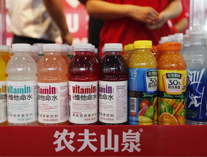营销“翻车”也无妨，农夫山泉上半年赚了40亿，钟睒睒重回中国首富宝座休闲区蓝鸢梦想 - Www.slyday.coM