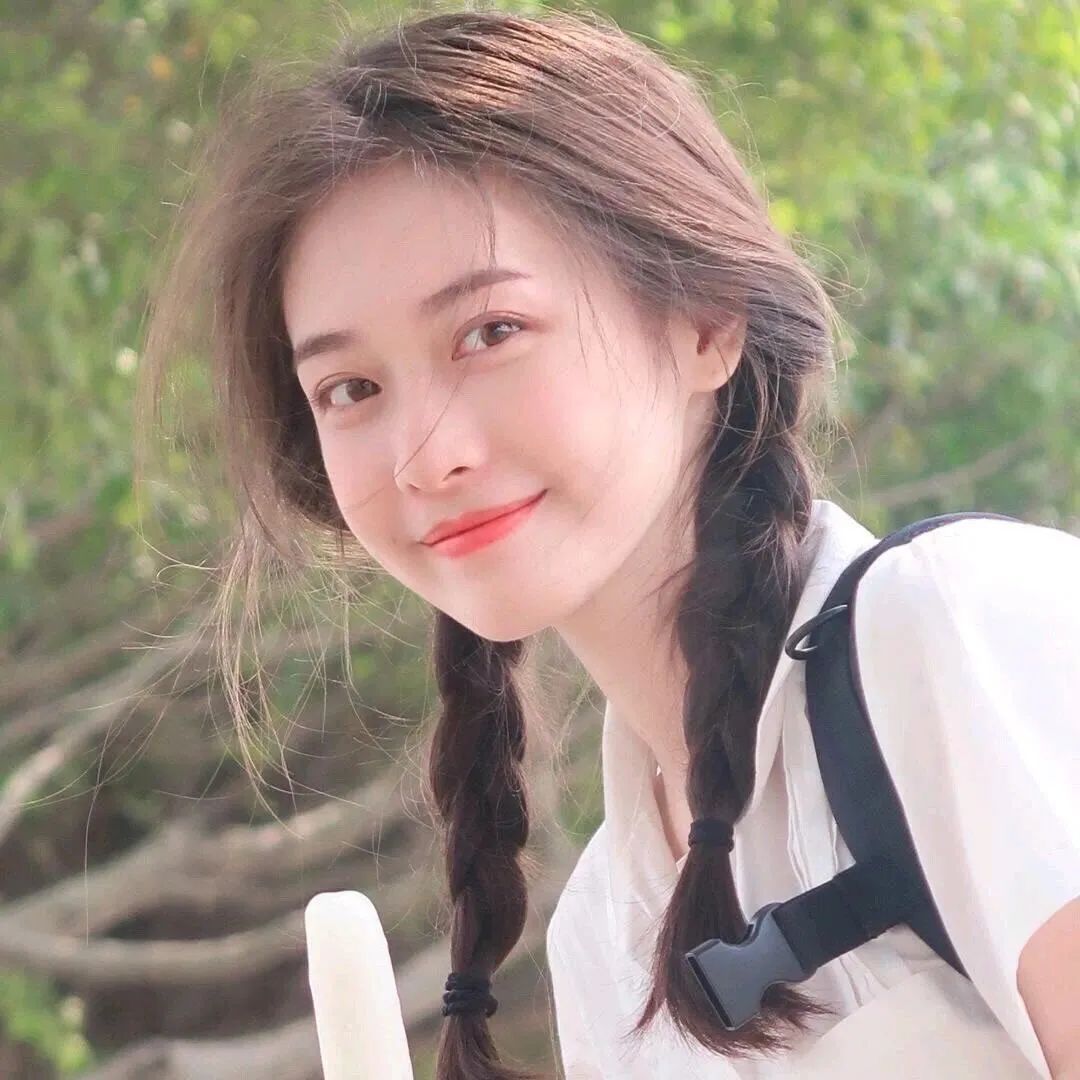 头像人生海海爱且期待