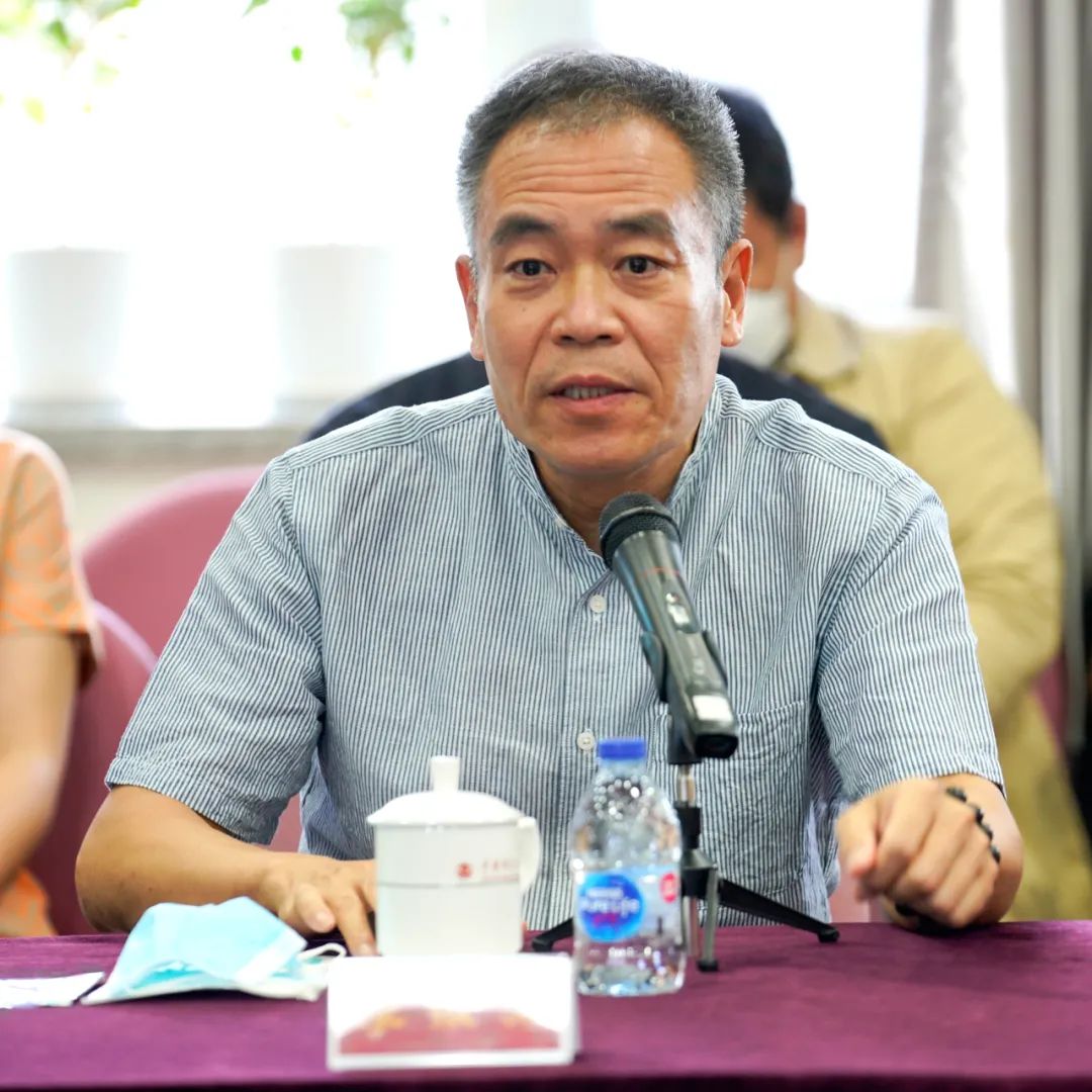 张双双 摄付增凯发言.张双双 摄宁思潇潇发言.陈黎明 摄严志刚发言.