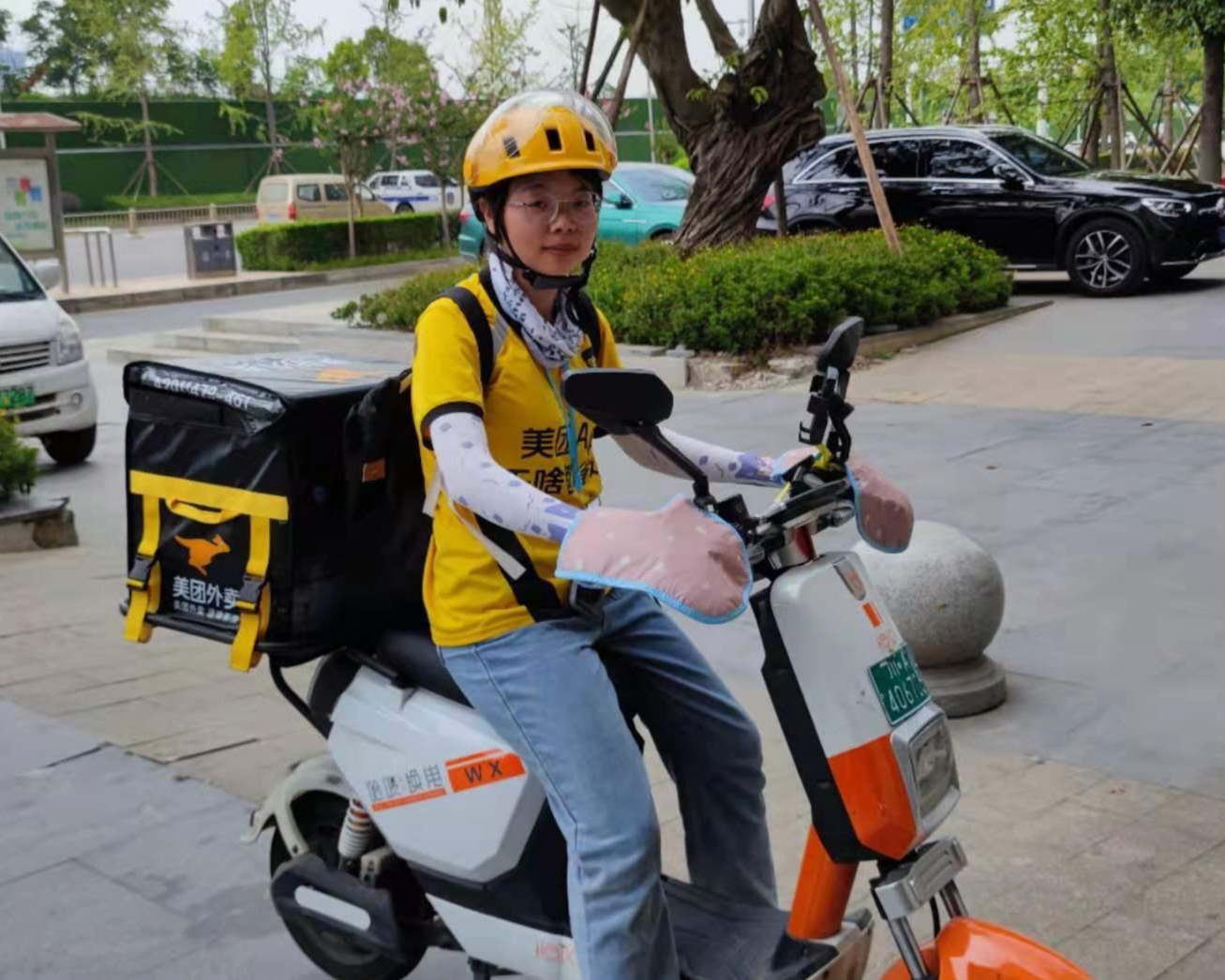 数万大学生暑期兼职送外卖：这个站点三分之一骑手是大学生，有人一个多月挣了上万元休闲区蓝鸢梦想 - Www.slyday.coM