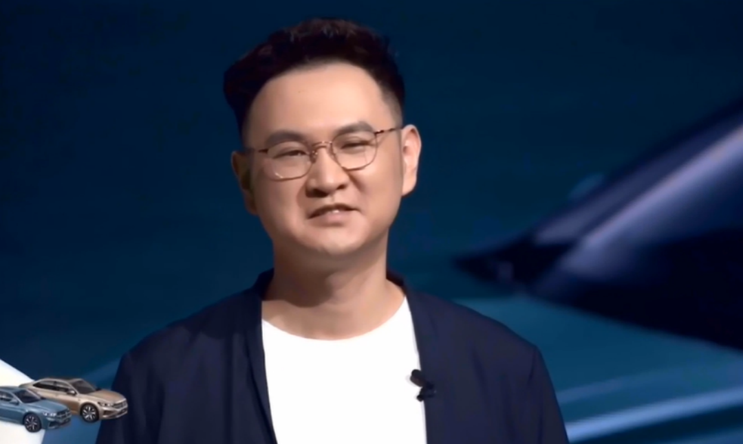 兼 上汽大众汽车有限公司 大众品牌营销事业 执行总监 杨嗣耀