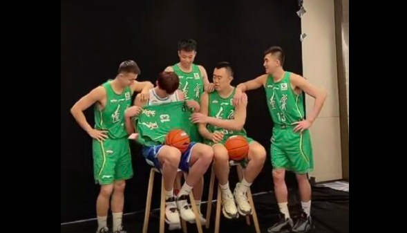 新疆队总经理,宣布周琦拒绝续约4个真实消息,辽宁从未正式求购休闲区蓝鸢梦想 - Www.slyday.coM 新疆队总经理,宣布周琦拒绝续约4个真实消息,辽宁从未正式求购休闲区蓝鸢梦想 - Www.slyday.coM