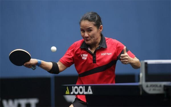 拿下关键的第一局之后,杨晓欣的气势更高,俄罗斯小将泰拉科瓦·玛利亚