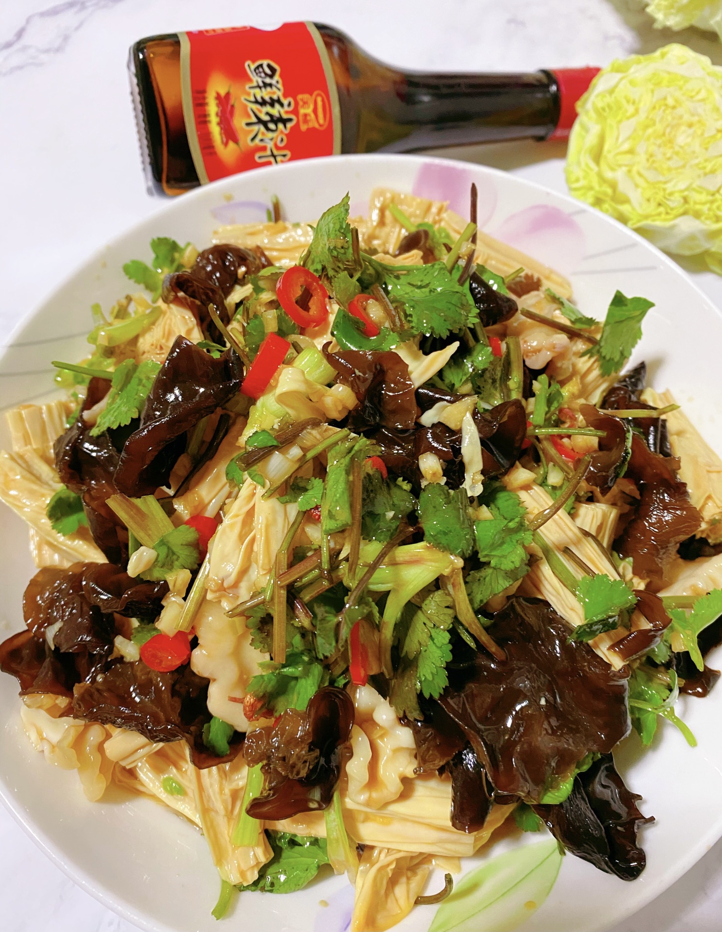 腐竹拌木耳低脂减肥美味健康